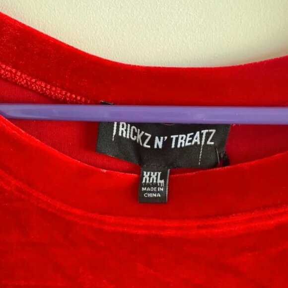 Berry Delicious Strawberry Costume NWT - Picture 4 of 4